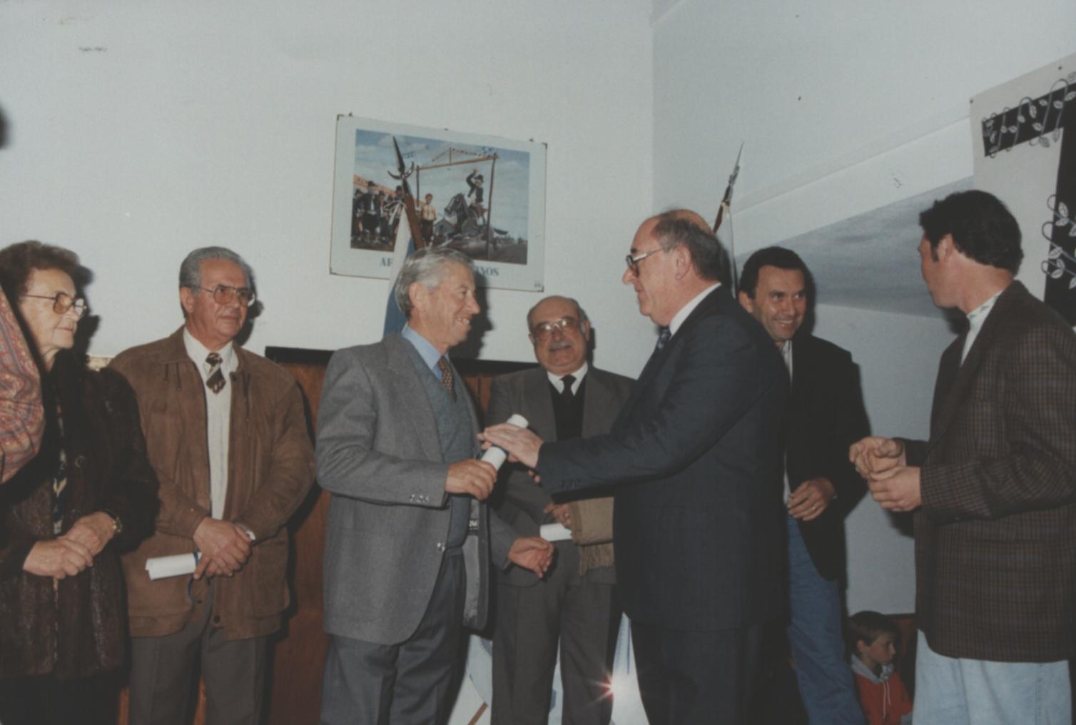 70 aniversario del C.C.I 1995 entrega de diplomas a ex Presi